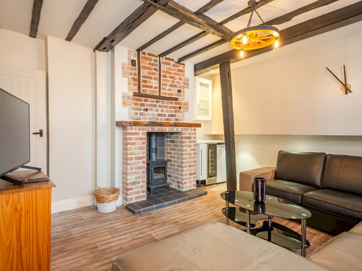 Pass The Keys Renovated Apartment In The Centre Of Canterbury Exterior foto