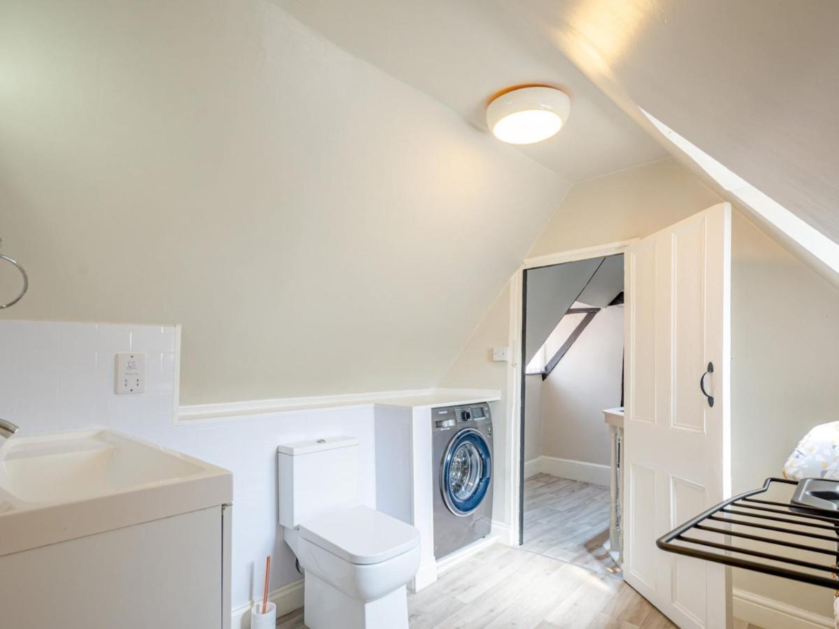 Pass The Keys Renovated Apartment In The Centre Of Canterbury Exterior foto